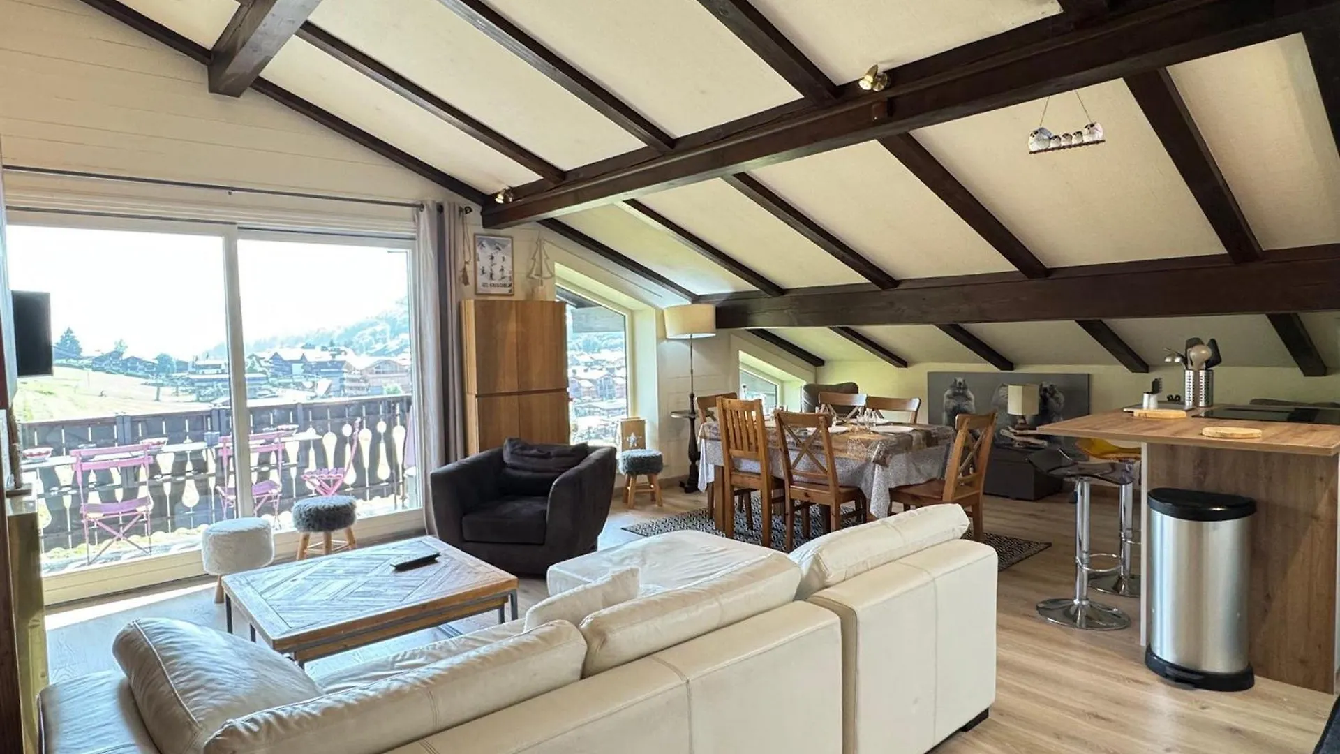 לה ג'ט Appartement Cosy Avec Balcon, Wifi Et Garage Aux Gets - Fr-1-623-159
